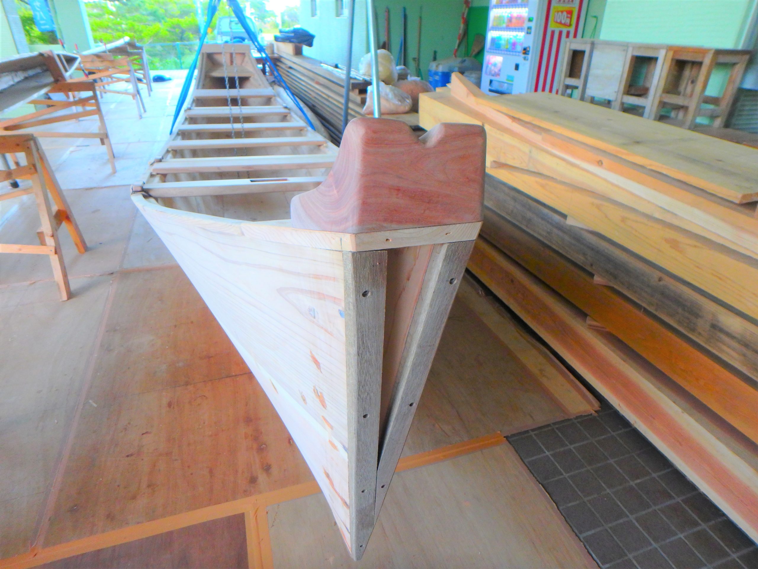 帆かけサバニ造船
